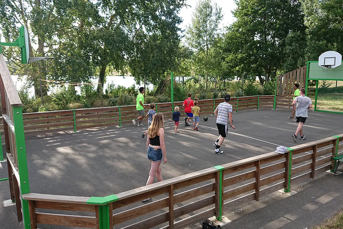 City stade multisport au camping
