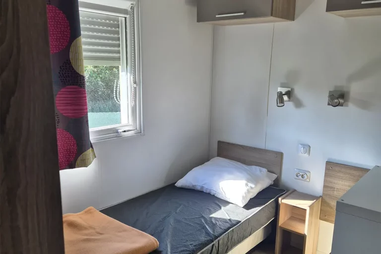 Chambre 3 du mobil-home Alizé 48 m²