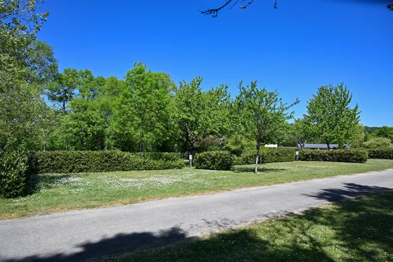 Emplacements nus 2 — emplacement du Camping Les Coteaux du Lac