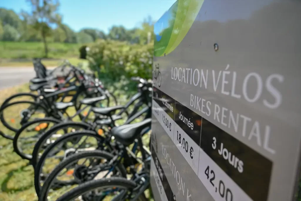 Location vélos — à découvrir depuis le Camping Les Coteaux du Lac