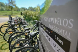 Location vélos — à découvrir depuis le Camping Les Coteaux du Lac